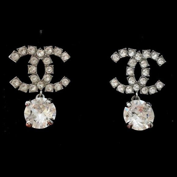 CHANEL Jewelry - Chanel reissue rocky Crystal studs rhinestones silver tone CC dangle earrings 19